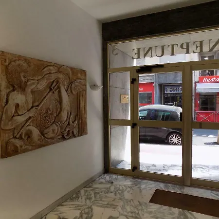 Le Meyerbeer Promenade *